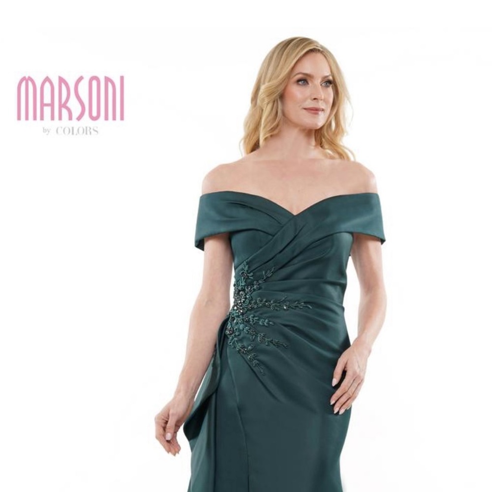 NWT Elegant Off the Shoulder Green Gown by Marsoni by Colors